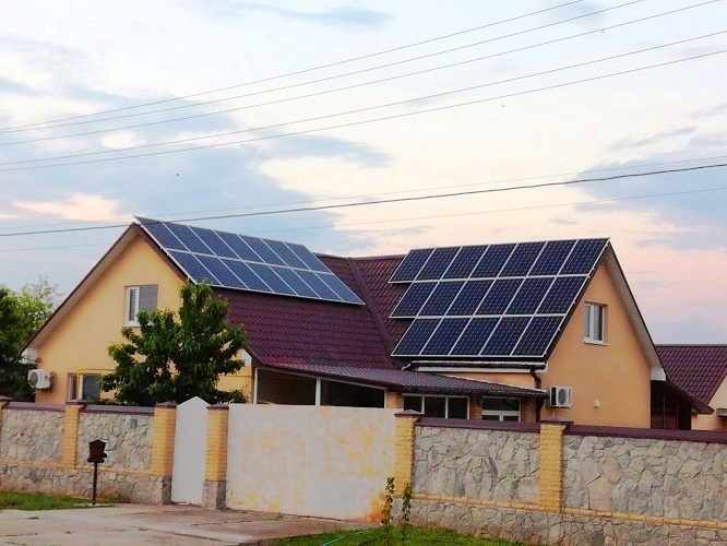 Гибридная солнечная электростанция мощностью 10 кВт в с. Чумаки 