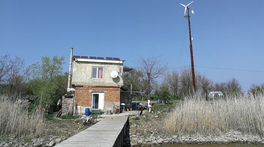 Ветро-солнечная электростанция автономного типа для ставка, Запорожская обл.